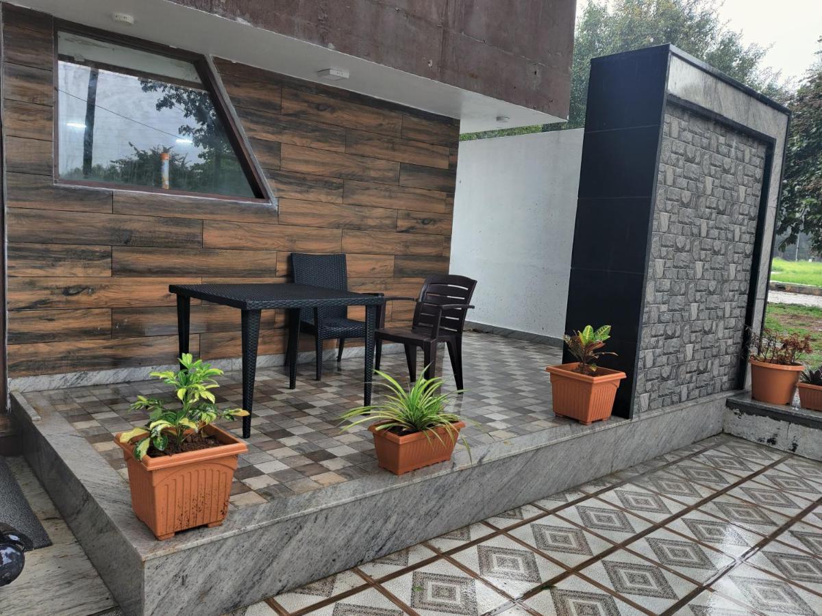 Avi Fortune Suites - Near Bangalore International Airport Ngoại thất bức ảnh